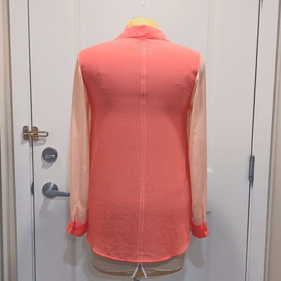 $5 Item! Maurices L Two-Tone Coral Pink Sheer Button Down Button Sleeve Blouse - Picture 7 of 7